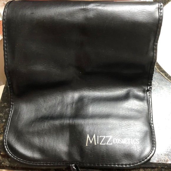 Brush bag/holder. - Picture 2 of 3